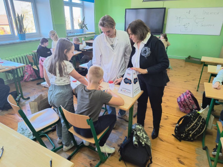 2025-lekcja-z-pradem-glowna